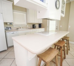 Коттедж с 2 комнатами с видом на море в Summer Towne Cottages By Panhandle Getaways