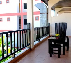 Номер Family с балконом в Курорт Nipa Resort