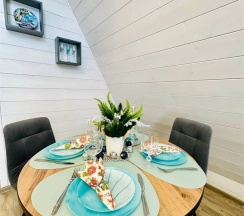 (1А) А-Frame 4x в Черногория на Родниковой