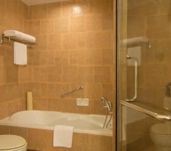 Номер Standard с видом на воду в Angkor Palace Resort & Spa