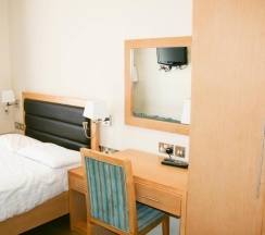 Двухместный номер Economy двуспальная кровать в Cromwell Crown Hotel
