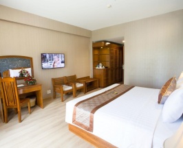 Номер Deluxe с видом на город в Tran Vien Dong Hotel