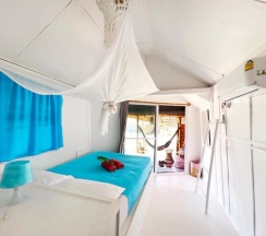 Бунгало с видом на море в Sea Love Beach Bar und Bungalows