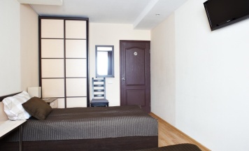 Номер стандарт эконом с 2 односпальными кроватями в Truck house hotel