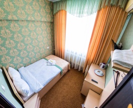 6/1 Одноместный номер с двухспальной кроватью в Аппартамент
