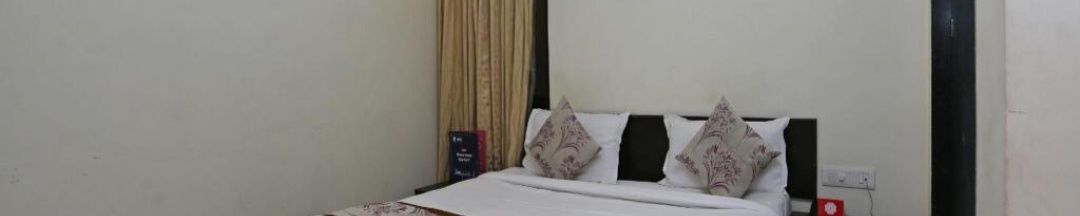 Двухместный номер Classic двуспальная кровать в OYO 2229 Hotel Golden Wings