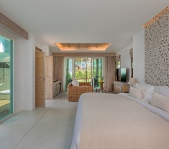 Люкс Pool Access в Eden Beach Khaolak Resort and Spa A Lopesan Collection Hotel