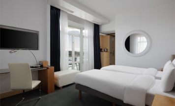 Улучшенный номер с видом на береговую линию кровати Twin в Radisson Завидово