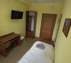 Одноместная комната с общей ванной комнатой в Орловский дом