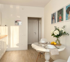 1-комнатные апартаменты, 42 м², 10 этаж в Четыре угла на Максима Горького 151