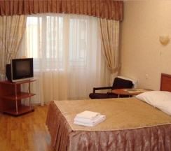 Номер стандарт улучшенный с 1 двуспальной кроватью в Оптималь