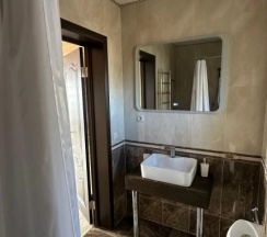 Шале с 2 комнатами в Moon House