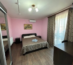Стандартный номер с двуспальной кроватью и балконом - У 2300 в Гранд
