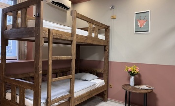 Кровать в общем номере (женский номер) в Club 1723