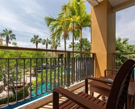 Двухместный номер Deluxe с видом на бассейн 2 отдельные кровати в Отель Rawai Palm Beach Resort