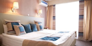 Бишкек: Отель Club Hotel Dostuk