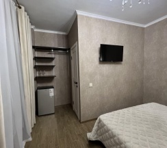 Трёхместный номер Standard с балконом и с видом на город в Morskoy priboy