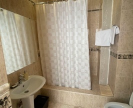 Номер стандарт с 2 двуспальными кроватями в Комплекс на Высоцкого