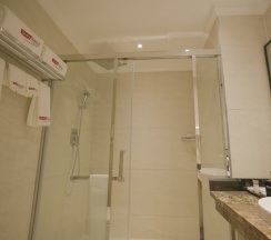 Номер Deluxe в Stay Easy Plus Hotel