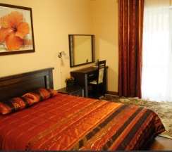 Коттедж с тремя отдельными комнатами в Озёрная