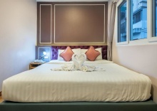 Двухместный люкс двуспальная кровать в De Lavender Bangkok Hotel