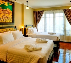 Трёхместный номер Classic с балконом в Siri Heritage Bangkok Hotel