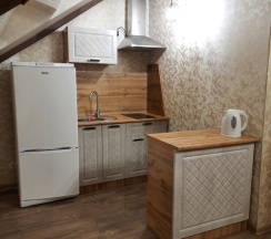 Однокомнатные апартаменты с собственной кухней и балконом в Вилла Лиза