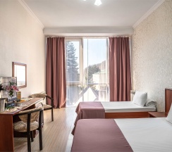 СТУДИЯ с панорамными окнами и видом на горы в Greek house viva hotels group