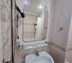 Джуниор сюит с балконом и видом на море в Green house