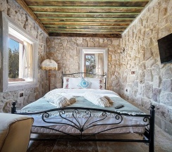 Номер Deluxe с балконом в Aysel Inn House