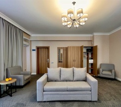 Джуниор Сюит Плюс в Derbent Premium