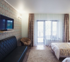 Люкс с балконом в Melissa