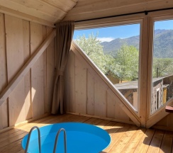 Трехместный домик в Пригорье Аюла