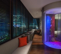 Двухместный люкс Full Spectrum двуспальная кровать в LiT BANGKOK Hotel