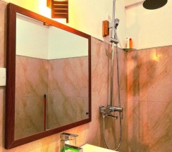 Двухместный номер двуспальная кровать в Jaga Bay Resort
