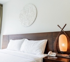 Двухместный номер Deluxe Pool View двуспальная кровать в L'esprit de Naiyang Beach Resort