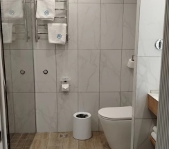 Двухместный номер Comfort с видом на город (двуспальная кровать) в Апарт-Отель Николая Никонова 18