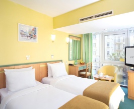 Номер стандарт с 2 односпальными кроватями в City park hotel Sochi