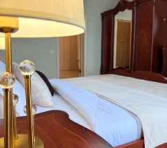 Двушка в частном дворе в Как Дома 05