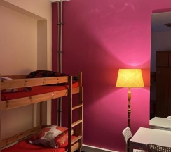 Кровать в общем номере (мужской номер) в Hostel POPLAWOK