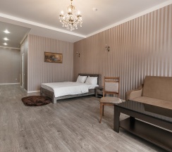 Джуниор сюит в Дизак