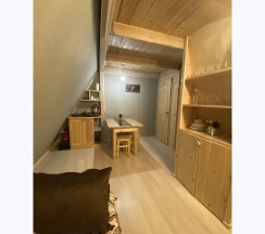 A-frame house в 4 сезона