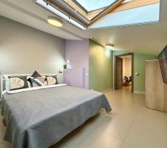 Апартаменты №10 "Люкс" на мансардном этаже в Саквояж