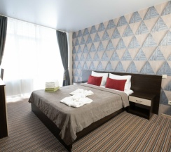 Полулюкс в Venezia