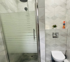 Двухкомнатный с большим балконом, до 7 человек в Лаванда