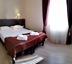 Стандарт в Shamsi hall