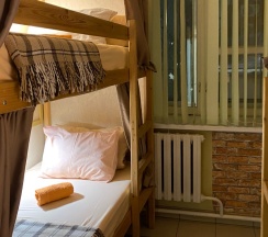Отдельный четырехместный с двуярусными кроватями в Nice hostel