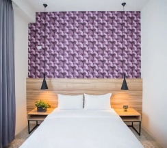 Двухместный номер Standard с видом на город двуспальная кровать в Rainbow Hotel