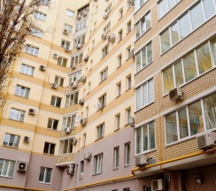 Номер Standard с 2 комнатами с балконом в Квартира 2-комнатная на Вавилова 55 м² 9/10 этаж
