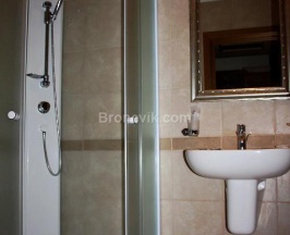 Номер полулюкс с 2 односпальными кроватями в Караськово